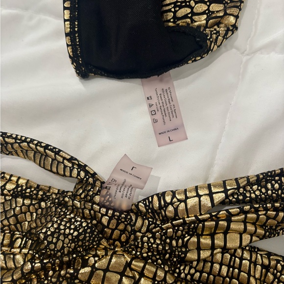 Gold Patterned Bikini Set - Picture 4 of 4